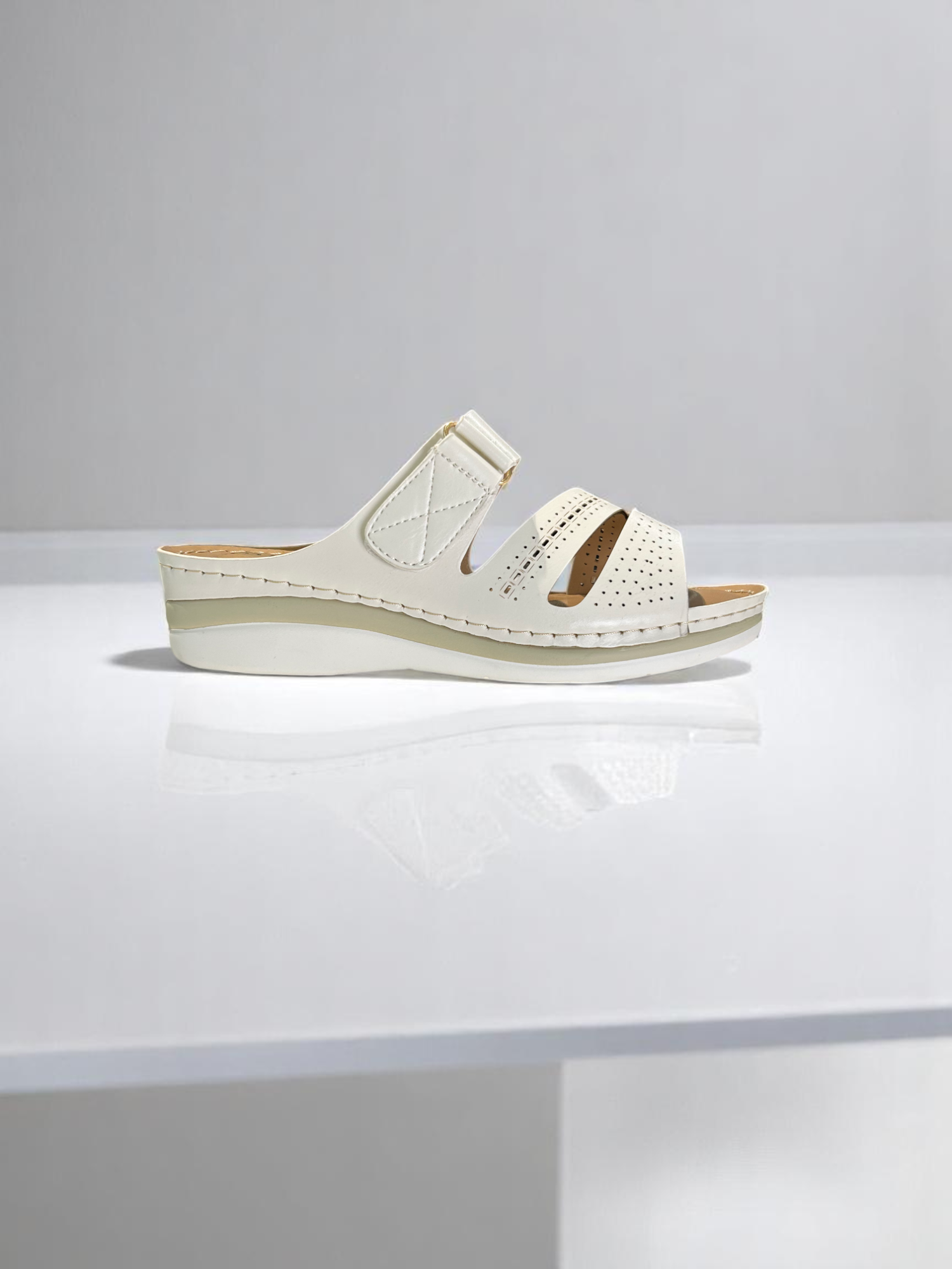 Stilla Italy White Slipper