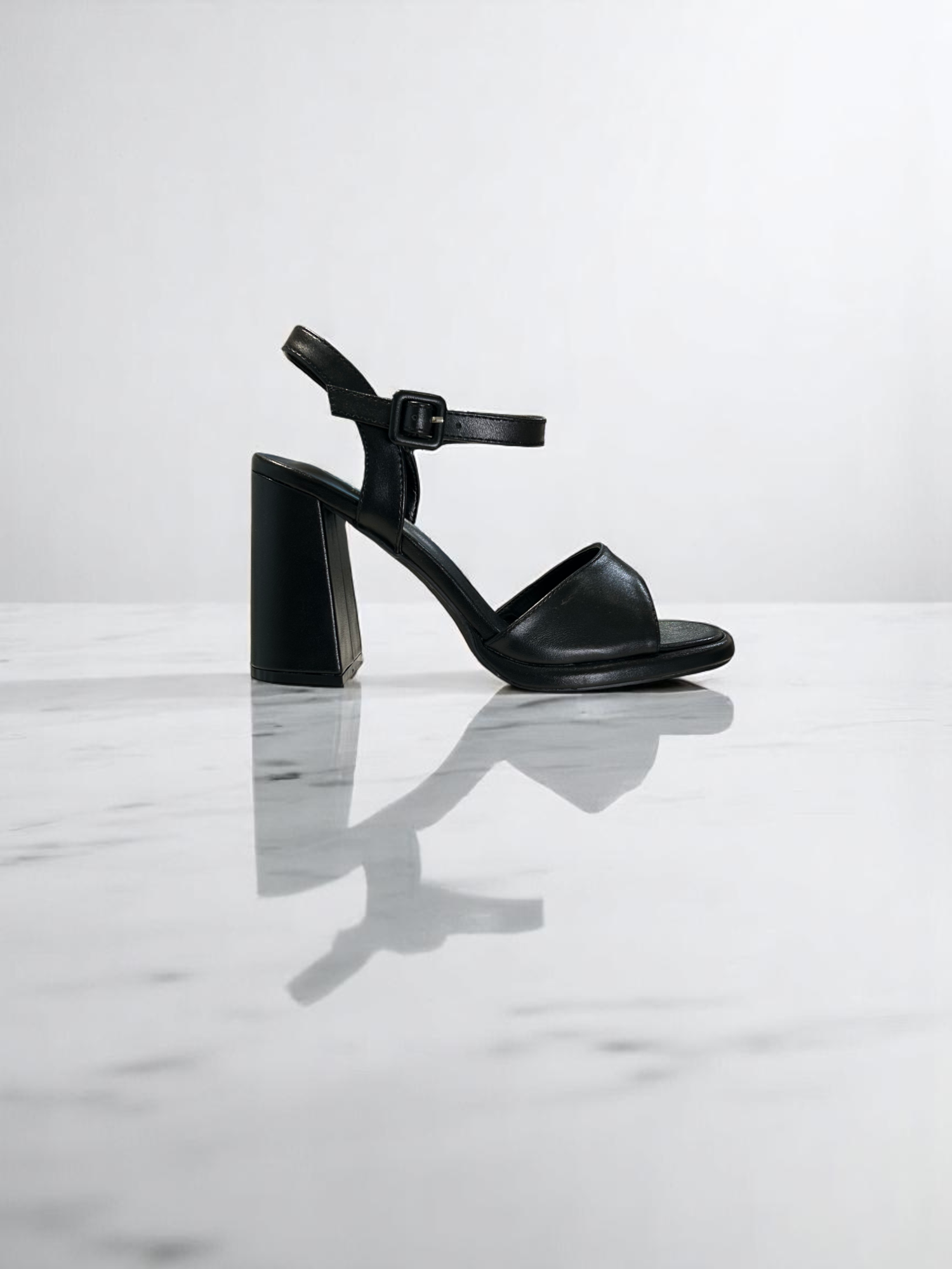 Stilla Italy Black Heels