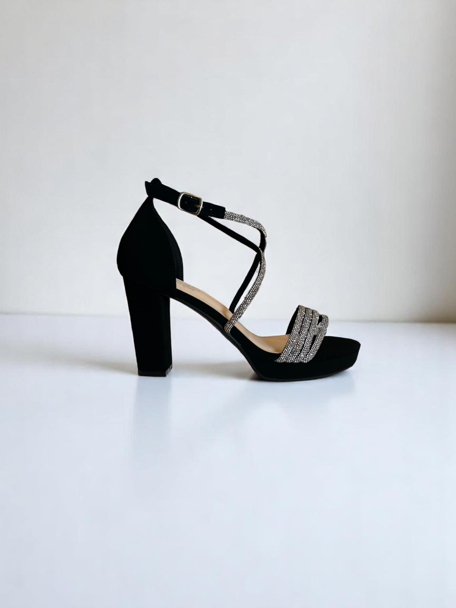 TOP MODA Black Heels